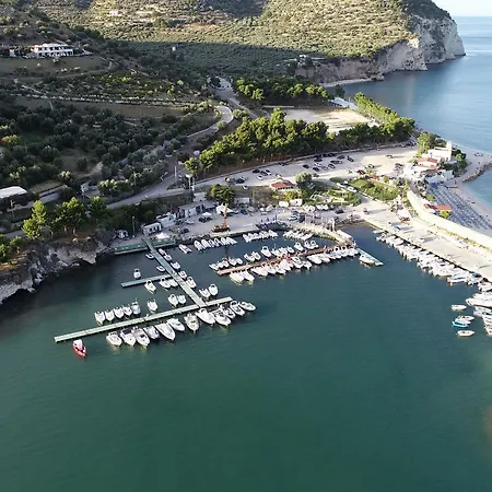 Al Porto Aparthotel