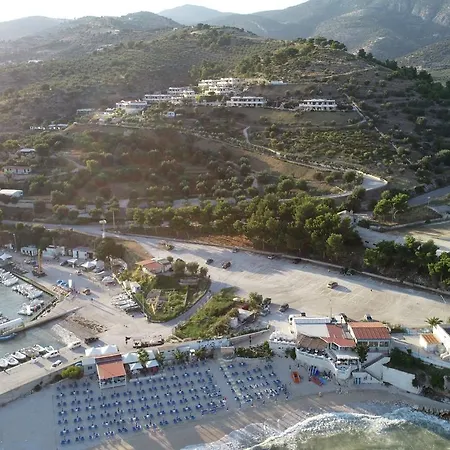 Al Porto Aparthotel