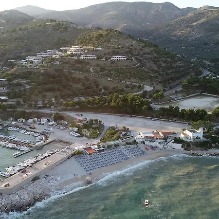 Al Porto Aparthotel 4*